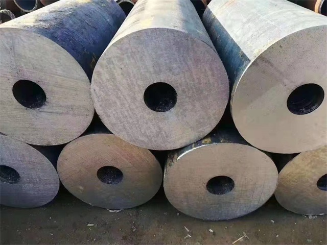 中卫35crmo厚壁无缝钢管