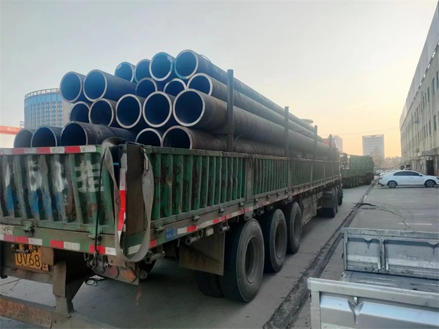 中卫45#结构无缝钢管