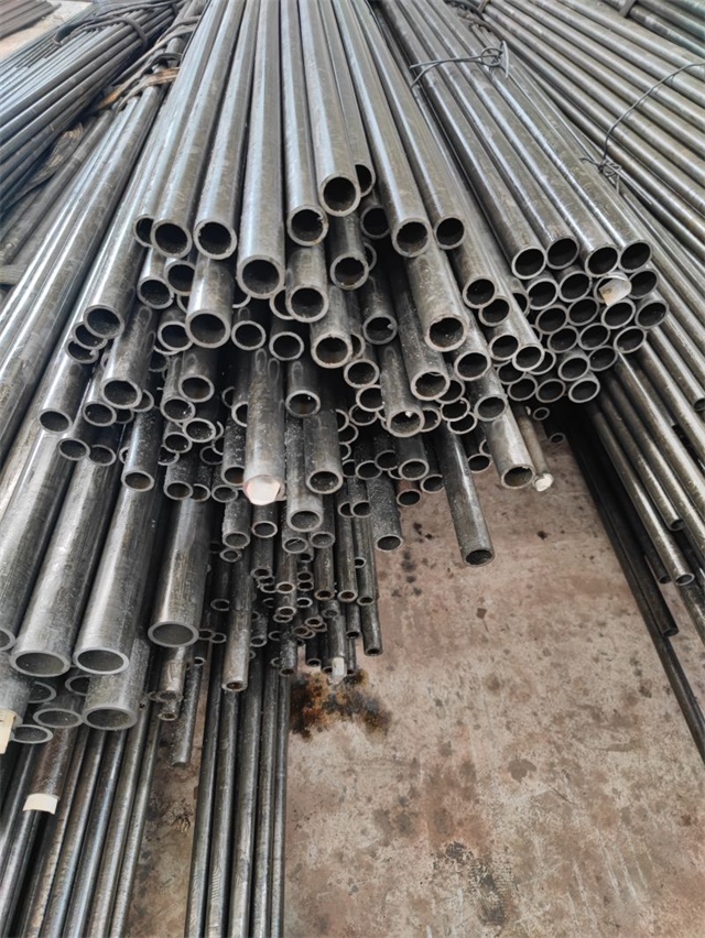 中卫精密光亮无缝钢管厂